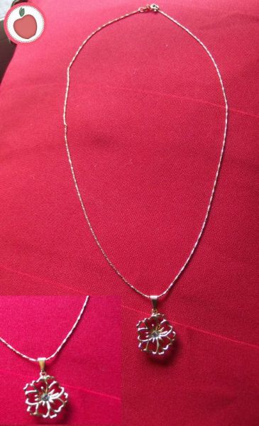 Colar Flor com strass - C0003